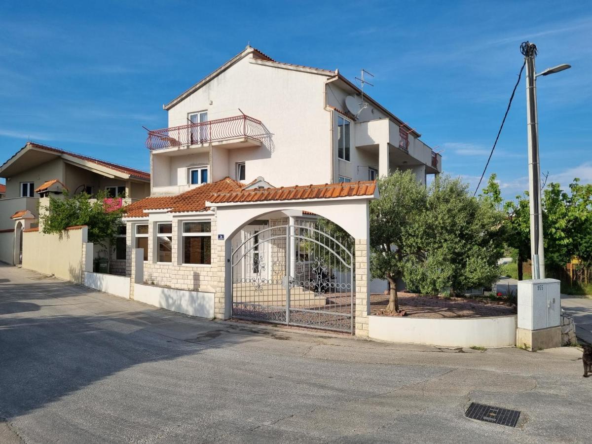 Rooms Slavica Okrug Gornji Exterior foto