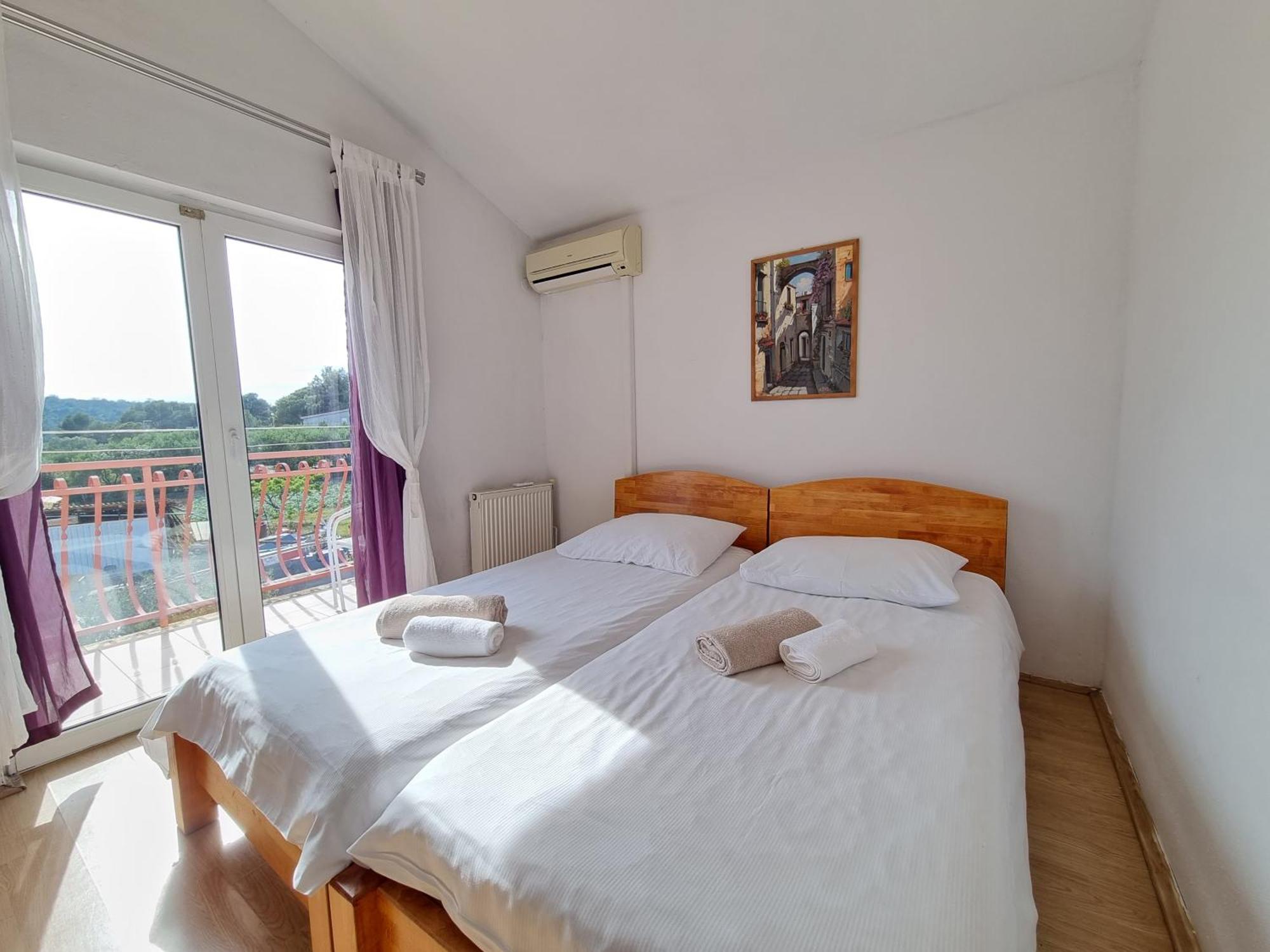 Rooms Slavica Okrug Gornji Cameră foto